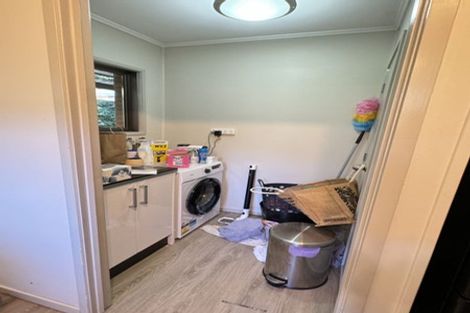 Photo of property in 1/19a Verran Road, Birkenhead, Auckland, 0626
