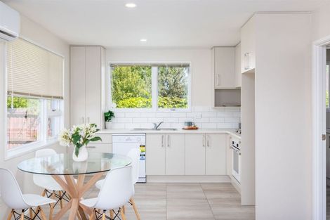 Photo of property in 7 Farnborough Street, Aranui, Christchurch, 8061