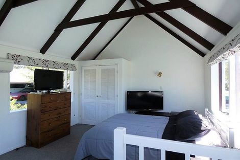 Photo of property in The Triangle, 7/33 Halswater Drive, Churton Park, Wellington, 6037