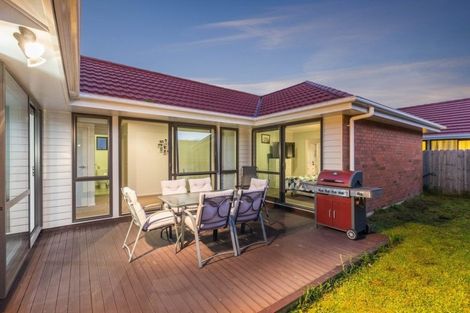 Photo of property in 20 Tarapiroe Avenue, Takanini, 2112