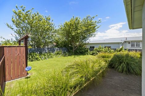 Photo of property in 4 Wera Street, Hawera, 4610