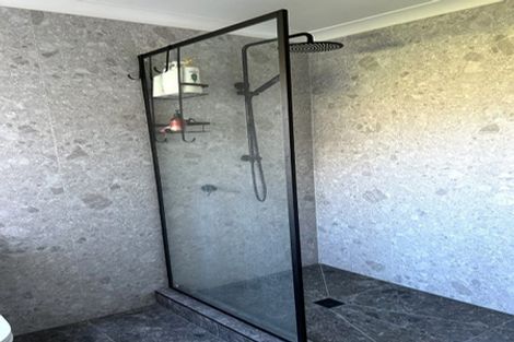 Photo of property in 14 Scott Place, Havelock North, 4130