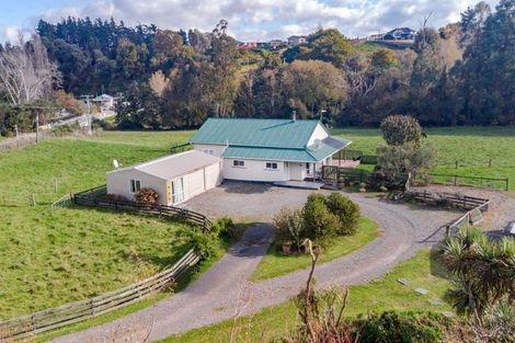 Photo of property in 41 Riverdale Road, Dannevirke, 4930