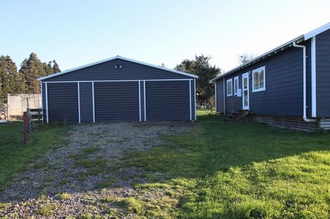 Photo of property in 20 Tariki Road, Tariki, Stratford, 4390