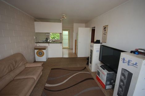 Photo of property in 19a/8 Verbena Road, Birkdale, Auckland, 0626