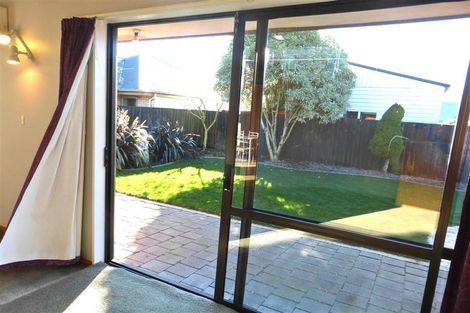 Photo of property in 28 Sylvan Street, Hillmorton, Christchurch, 8024