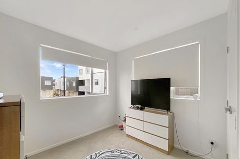 Photo of property in 2 Ngae Place, Mangere East, Auckland, 2024