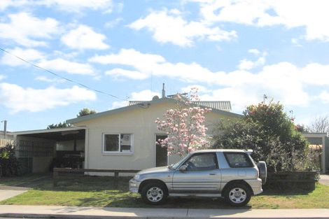 Photo of property in 19 Lee Street, Whitianga, 3510