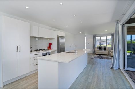 Photo of property in 42 Longreach Drive, Cooks Beach, Whitianga, 3591