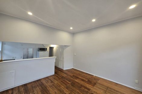 Photo of property in 168 Tasman Street, Mount Cook, Wellington, 6021