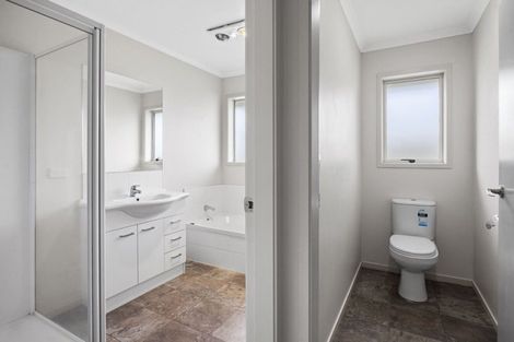 Photo of property in 470 Turuturu Road, Hawera, 4674