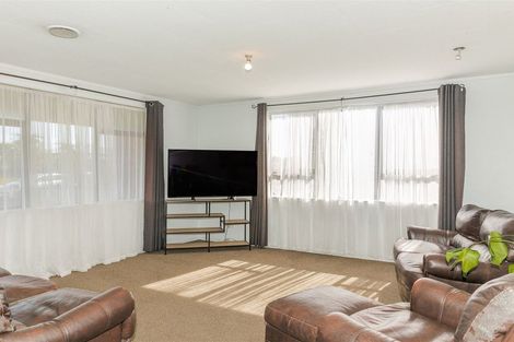 Photo of property in 95 Queen Street, Westport, 7825