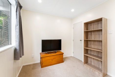 Photo of property in 13 Harold Grove, Stokes Valley, Lower Hutt, 5019