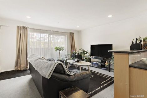 Photo of property in 9/3 Kelvin Grove, Te Aro, Wellington, 6011