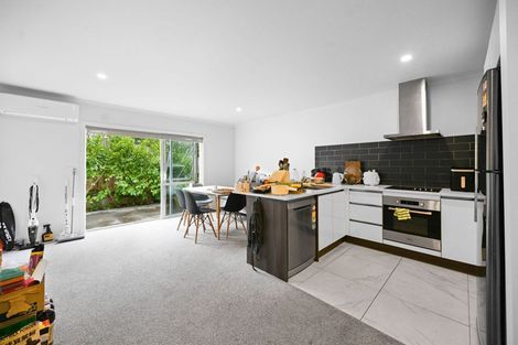 Photo of property in 3/12 Scotland Place, Hillcrest, Hamilton, 3216