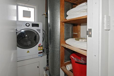 Photo of property in 2f9 Oriental Terrace, Mount Victoria, Wellington, 6011