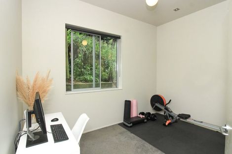Photo of property in 12/2 Onslow Road, Khandallah, Wellington, 6035