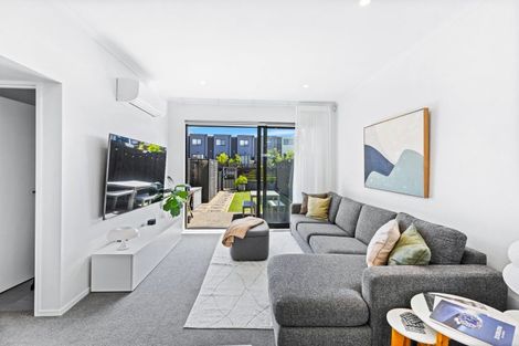 Photo of property in 25 David Carnegie Road, Hobsonville, Auckland, 0616
