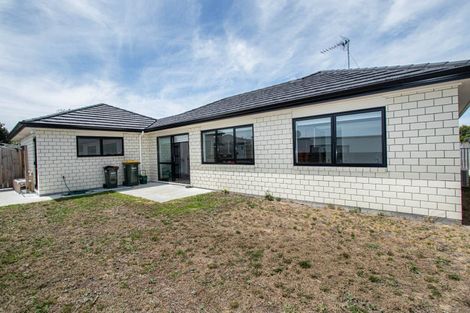 Photo of property in 9u2 Heath Street, Saint Andrews, Hamilton, 3200