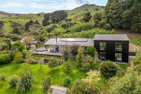 Photo of property in 120 Pipers Valley Road, Duvauchelle, Akaroa, 7581