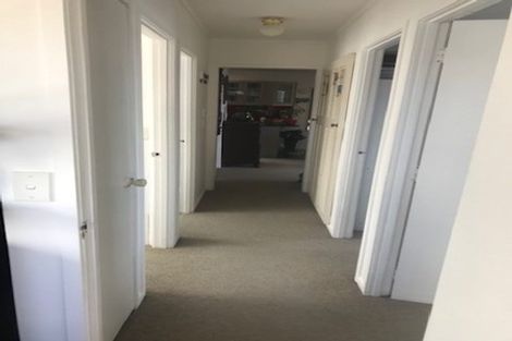 Photo of property in 7 Frosses Place, Massey, Auckland, 0614