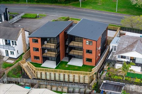 Photo of property in 3/12 Ruakiwi Road, Hamilton Lake, Hamilton, 3204