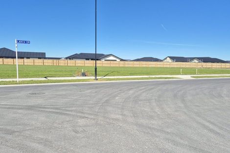 Photo of property in 7 Larch Drive, Rolleston, 7614