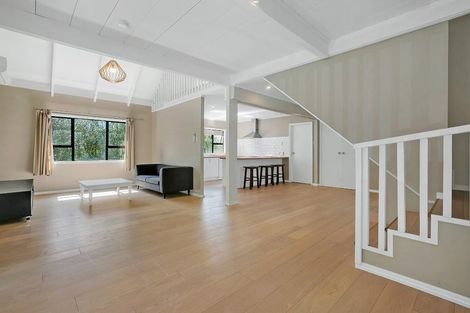 Photo of property in 19 Birdwood Road, Swanson, Auckland, 0612