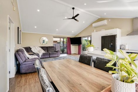 Photo of property in 5 Raleigh Avenue, Fairview Downs, Hamilton, 3214