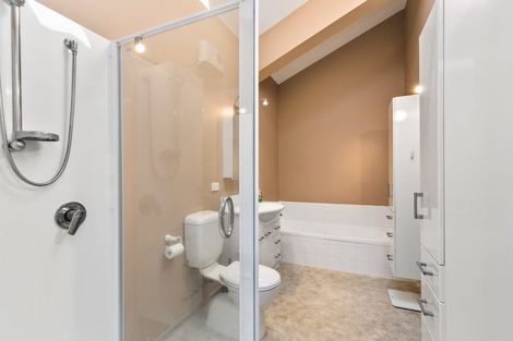 Photo of property in 3a Allington Road, Karori, Wellington, 6012