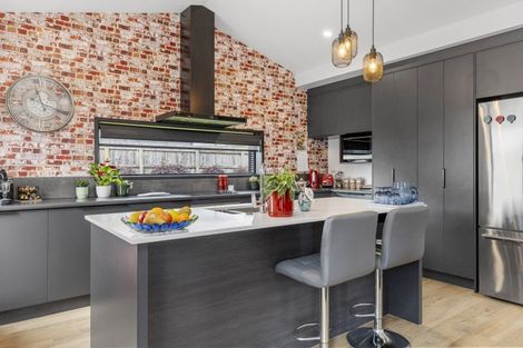 Photo of property in 43 Harakeke Drive, Wharewaka, Taupo, 3330