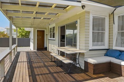 Photo of property in 4 Wera Street, Hawera, 4610