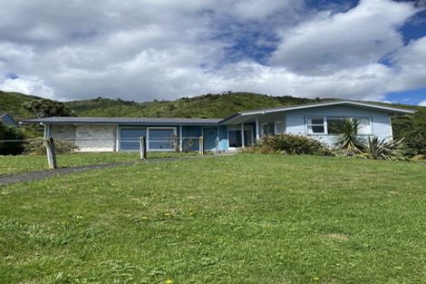 Photo of property in 9 Kotare Street, Waikanae, 5036