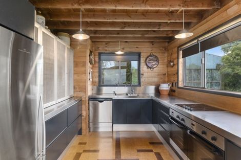 Photo of property in 198-200 Maungakotukutuku Road, Paraparaumu, 5032