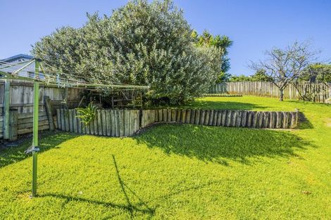 Photo of property in 8 Miro Place, Waiuku, 2123