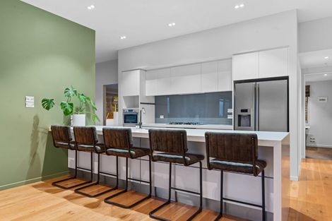 Photo of property in 118a Centaurus Road, Huntsbury, Christchurch, 8022