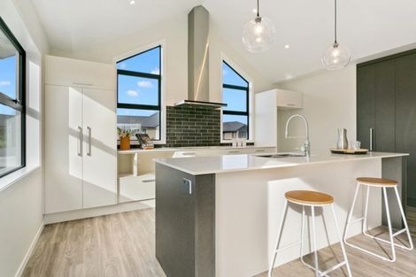 Photo of property in 6 Lewis Way, Cambridge, 3434