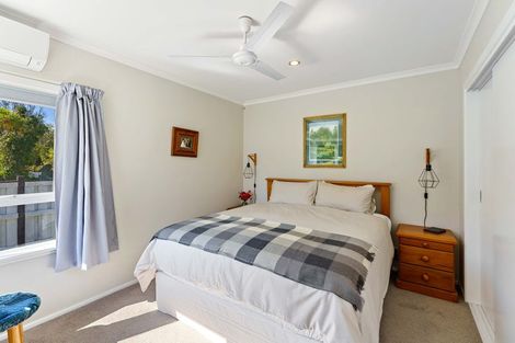 Photo of property in 6 Anzac Road, Otaki, 5512