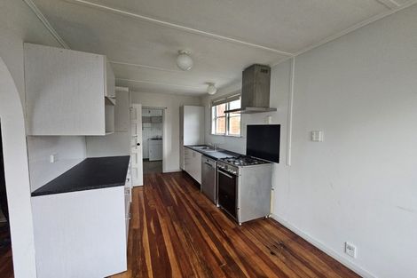Photo of property in 27 Newcombe Street, Naenae, Lower Hutt, 5011
