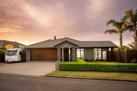 Photo of property in 3 Mcgregor Place, Paraparaumu, 5032