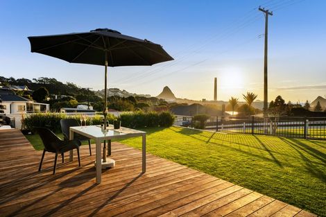 Photo of property in 30 Bayly Road, Moturoa, New Plymouth, 4310