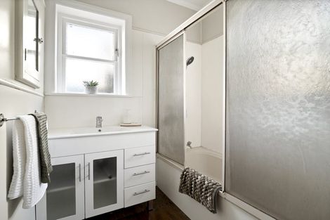 Photo of property in 14 Scotland Terrace, Green Island, Dunedin, 9018