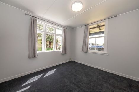 Photo of property in 12 Queen Street, Westport, 7825