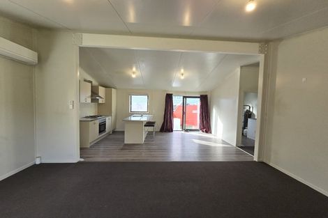 Photo of property in 23b Dorset Grove, Cannons Creek, Porirua, 5024