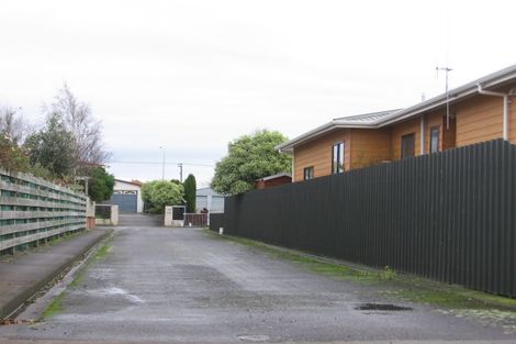 Photo of property in 32 Peppertree Glade, Kelvin Grove, Palmerston North, 4414
