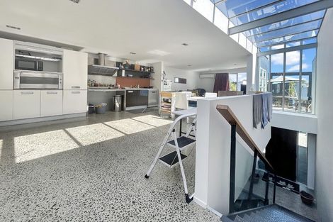 Photo of property in 364 Lake Terrace, Two Mile Bay, Taupo, 3330