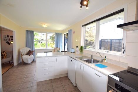 Photo of property in 11 Silver Birch Rise, Henderson, Auckland, 0612