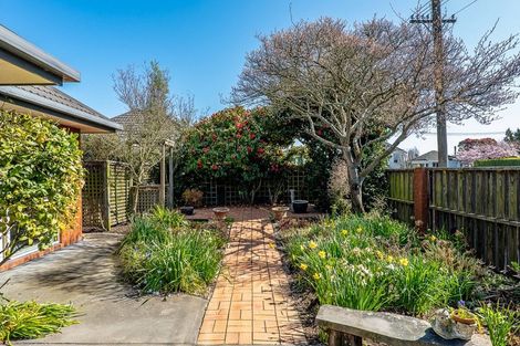 Photo of property in 23 Wittys Road, Avonhead, Christchurch, 8042