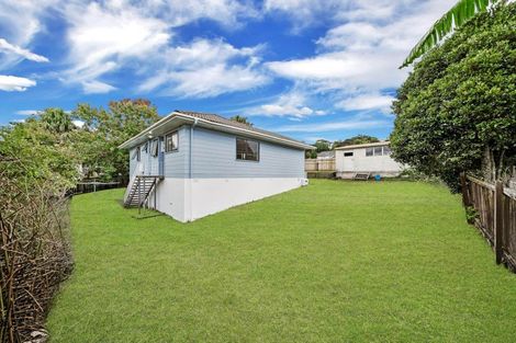 Photo of property in 26 Lambrown Drive, Totara Vale, Auckland, 0629
