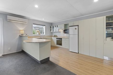 Photo of property in 14 Rainsford Street, Moturoa, New Plymouth, 4310